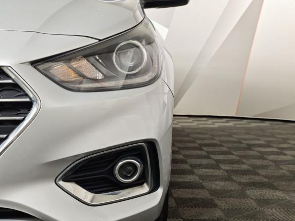 Hyundai Solaris II с пробегом 2017 года, цена 1 451 000 рублей, 37401 км, седан, Автокод Объявления