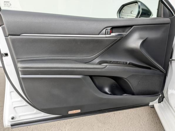 Toyota Camry VIII (XV70) Рестайлинг с пробегом 2021 года, цена 3 330 000 рублей, 88016 км, седан, Автокод Объявления