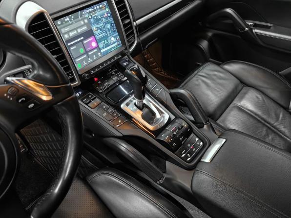 Porsche Cayenne II (958) с пробегом 2011 года, цена 2 750 000 рублей, 165500 км, внедорожник, Автокод Объявления