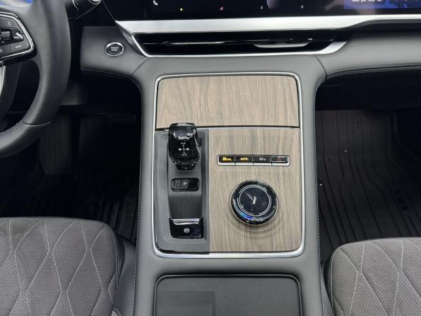 Geely Monjaro I Рестайлинг с пробегом 2025 года, цена 3 840 000 рублей, 6057 км, внедорожник, Автокод Объявления