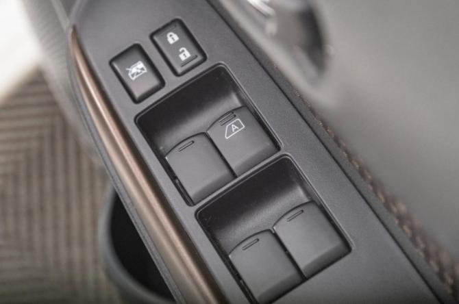 Nissan Note II Рестайлинг с пробегом 2018 года, цена 1 549 000 рублей, 76803 км, хэтчбек, Автокод Объявления