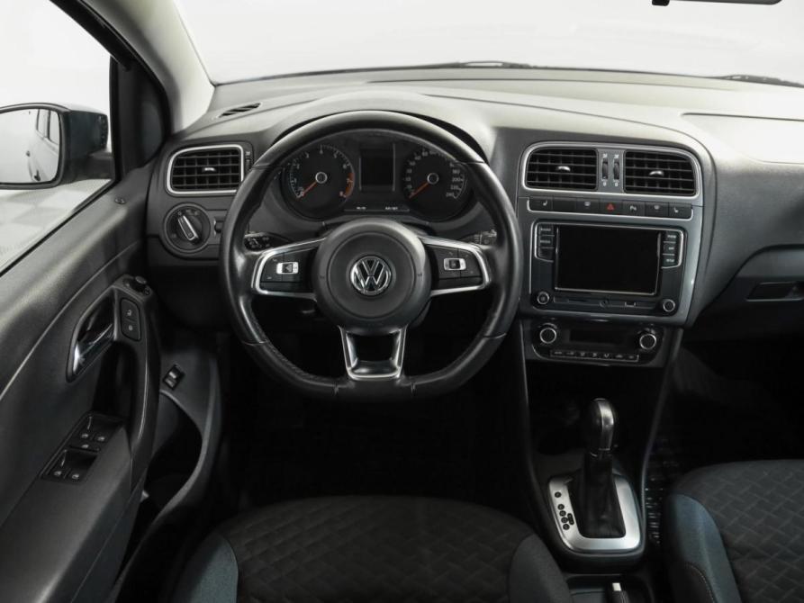 Volkswagen Polo V Рестайлинг Санкт-Петербург  - изображение 11