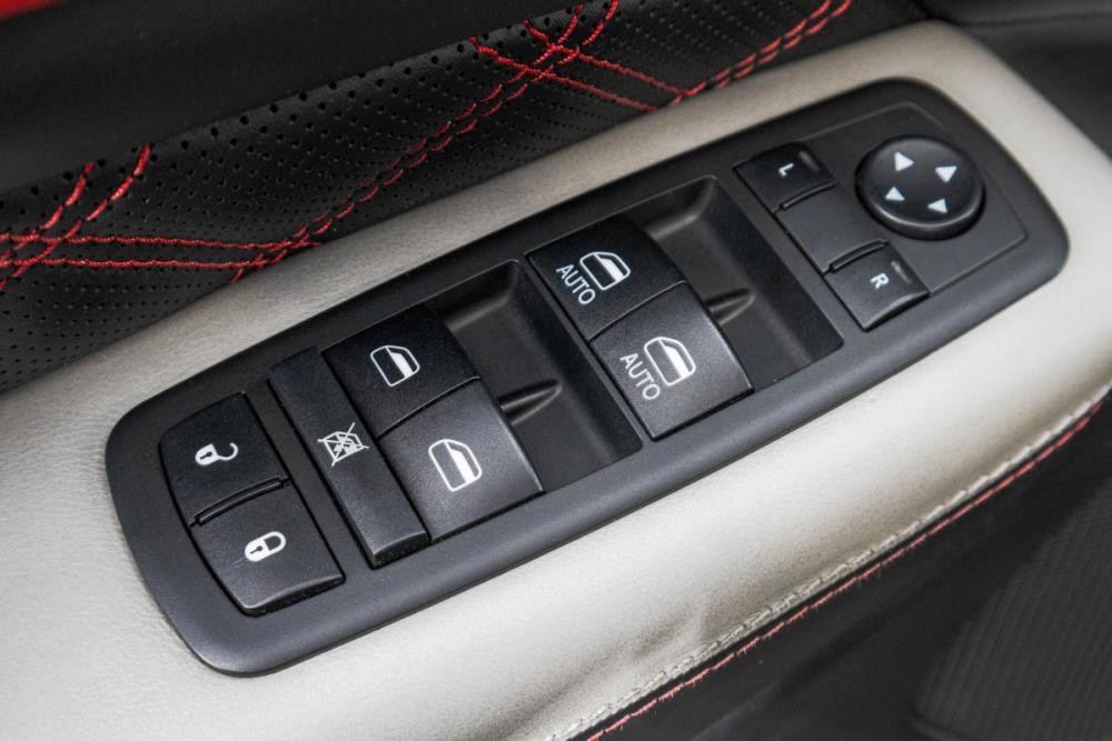 Jeep Grand Cherokee IV (WK2) Барнаул  - изображение 13
