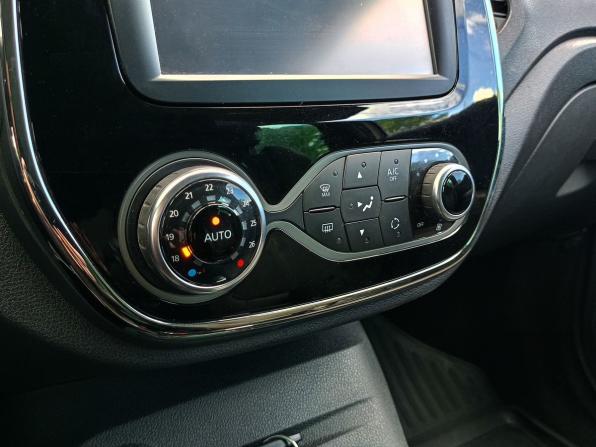 Renault Kaptur I с пробегом 2018 года, цена 1 349 000 рублей, 70163 км, внедорожник, Автокод Объявления