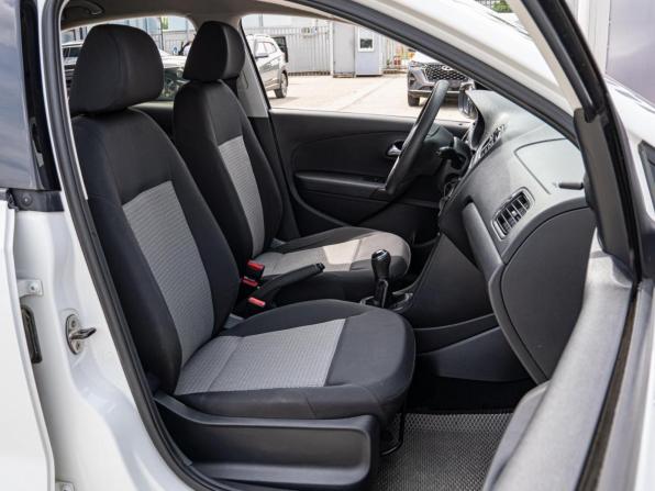 Volkswagen Polo V с пробегом 2014 года, цена 848 000 рублей, 179076 км, седан, Автокод Объявления