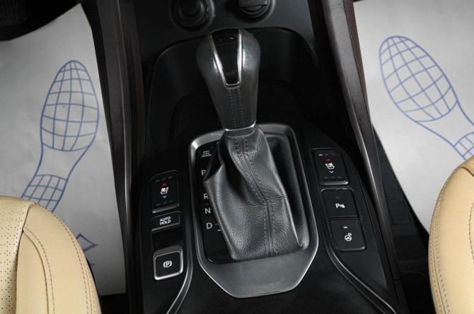 Hyundai Santa Fe III с пробегом 2013 года, цена 1 699 000 рублей, 212946 км, внедорожник, Автокод Объявления