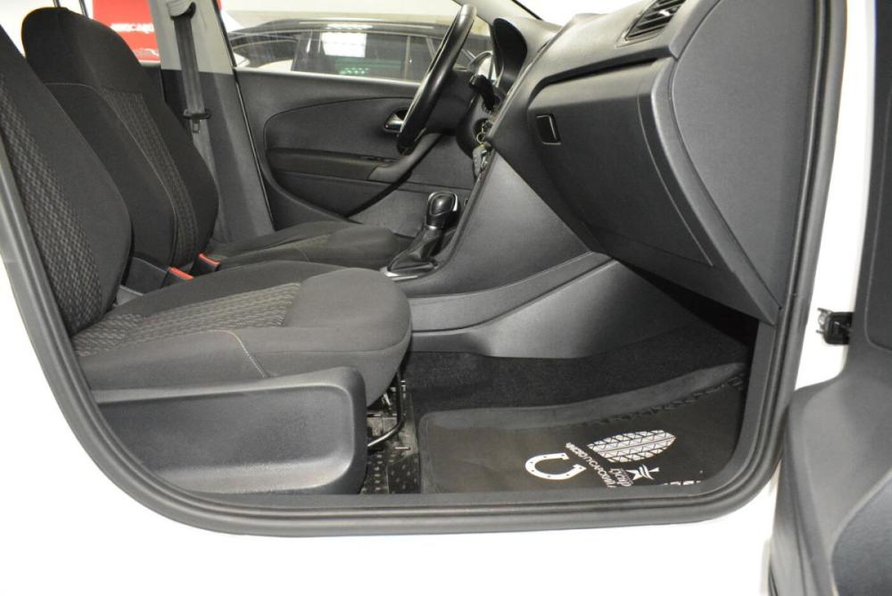 Volkswagen Polo V Рестайлинг Киров  - изображение 18