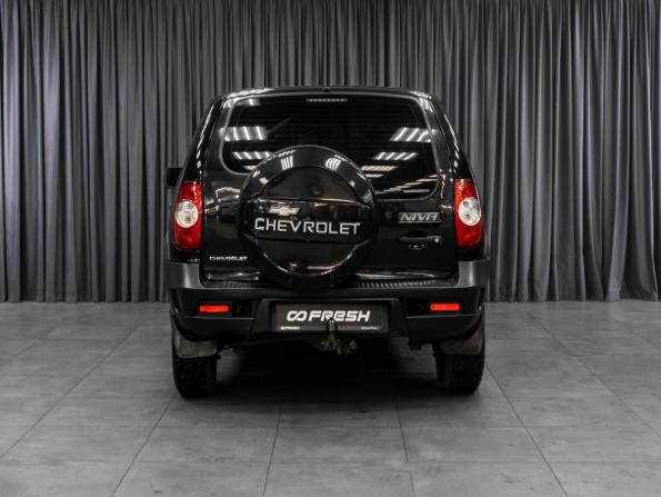 Chevrolet Niva I Рестайлинг с пробегом 2016 года, цена 569 000 рублей, 137924 км, внедорожник, Автокод Объявления