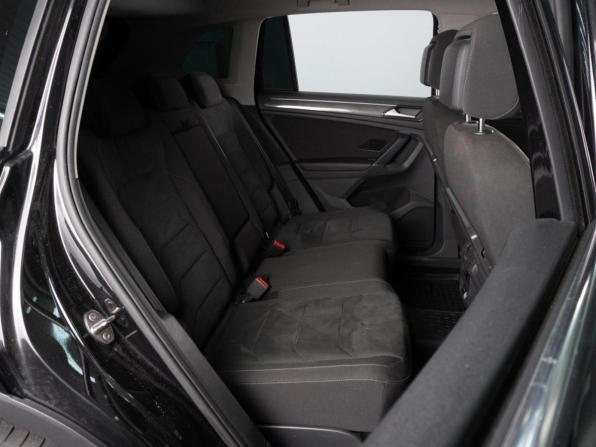 Volkswagen Tiguan II с пробегом 2018 года, цена 2 849 000 рублей, 125359 км, внедорожник, Автокод Объявления
