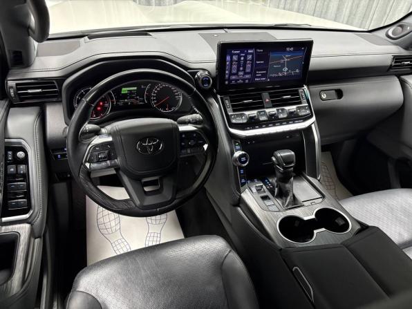Toyota Land Cruiser 300 Series с пробегом 2021 года, цена 11 500 000 рублей, 112096 км, внедорожник, Автокод Объявления