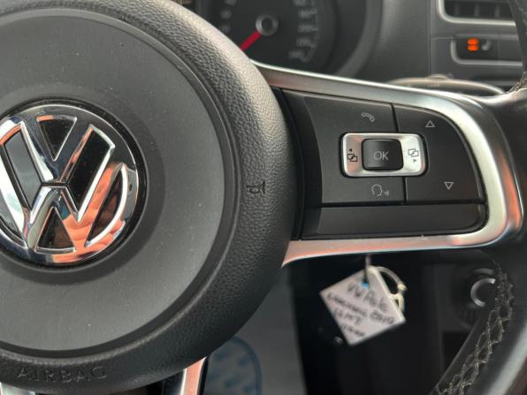 Volkswagen Polo V Рестайлинг с пробегом 2019 года, цена 1 275 600 рублей, 74981 км, седан, Автокод Объявления
