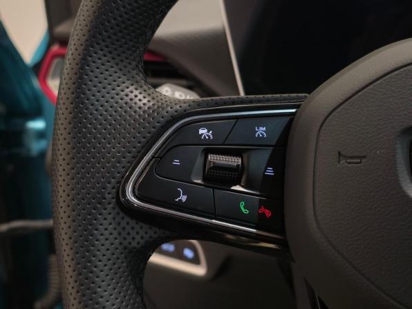 Geely Coolray I Рестайлинг с пробегом 2024 года, цена 2 198 000 рублей, 22742 км, внедорожник, Автокод Объявления