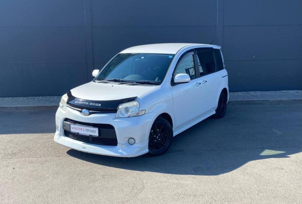 Toyota Sienta I Рестайлинг 2 Красноярск  - изображение 1