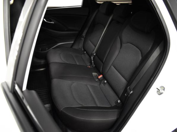 Hyundai i30 III Рестайлинг 2 с пробегом 2022 года, цена 1 690 100 рублей, 84222 км, универсал, Автокод Объявления