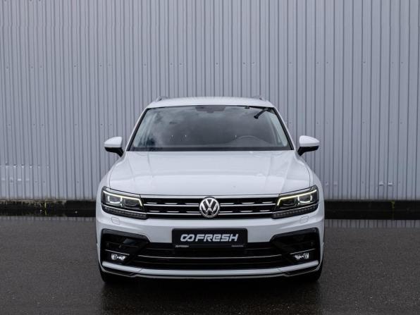 Volkswagen Tiguan II с пробегом 2018 года, цена 2 849 000 рублей, 106526 км, внедорожник, Автокод Объявления