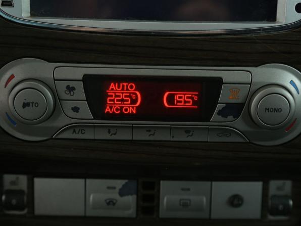Ford Focus II Рестайлинг с пробегом 2008 года, цена 455 000 рублей, 202272 км, хэтчбек, Автокод Объявления