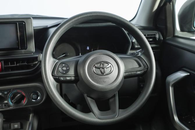 Toyota Raize I с пробегом 2020 года, цена 1 499 000 рублей, 41700 км, внедорожник, Автокод Объявления