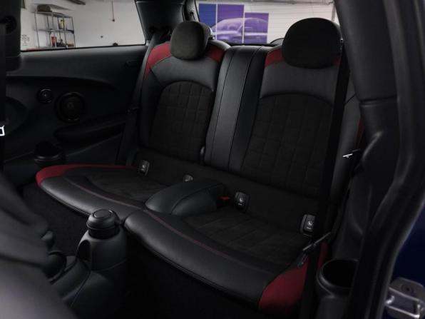 Mini Hatch III (F55/F56) с пробегом 2018 года, цена 2 853 041 рубль, 85559 км, хэтчбек, Автокод Объявления