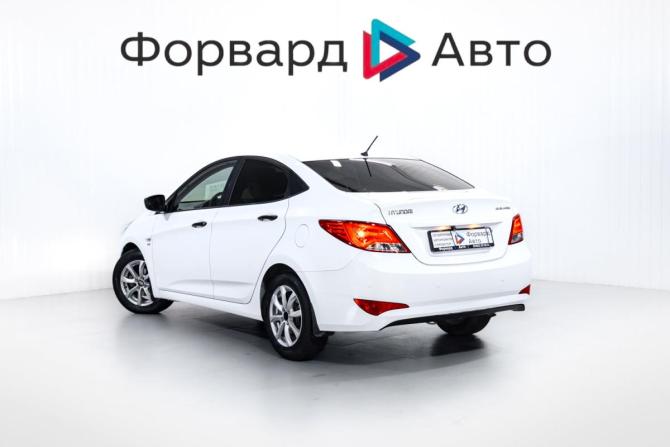 Hyundai Solaris I Рестайлинг с пробегом 2015 года, цена 1 040 000 рублей, 134939 км, седан, Автокод Объявления