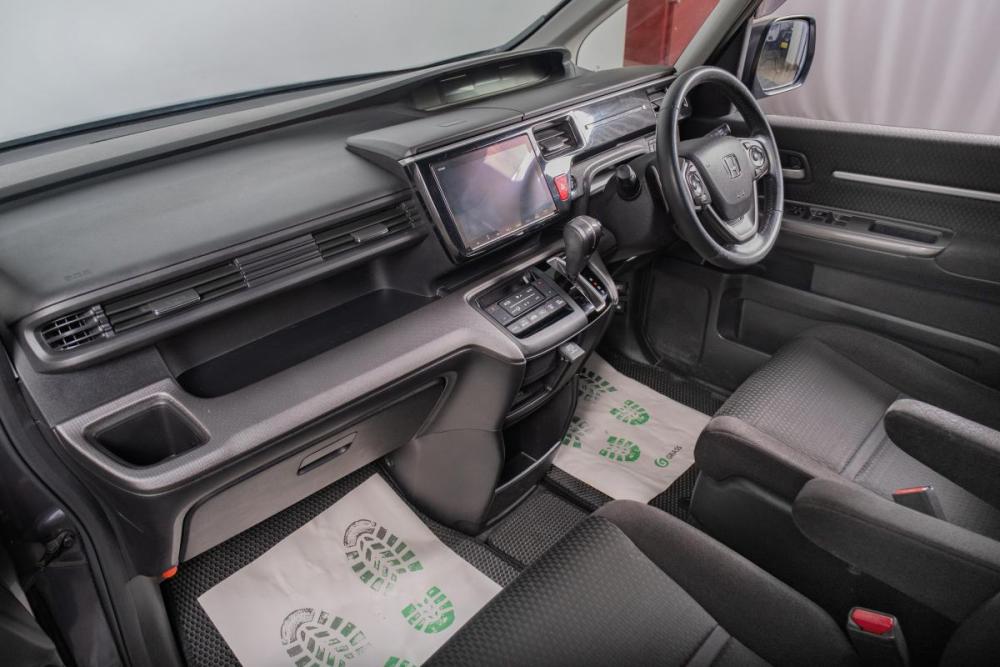 Honda Stepwgn V Рестайлинг Томск  - изображение 16