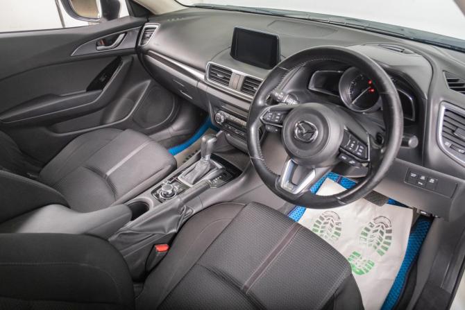 Mazda Axela III Рестайлинг с пробегом 2016 года, цена 1 169 000 рублей, 152000 км, хэтчбек, Автокод Объявления