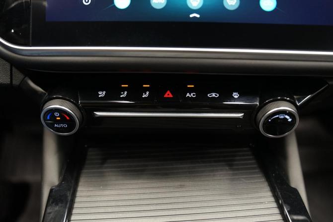 Omoda S5 с пробегом 2023 года, цена 1 532 000 рублей, 62000 км, седан, Автокод Объявления