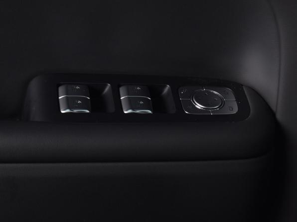 Li Auto (Lixiang) L7 I с пробегом 2024 года, цена 6 999 995 рублей, 25095 км, внедорожник, Автокод Объявления