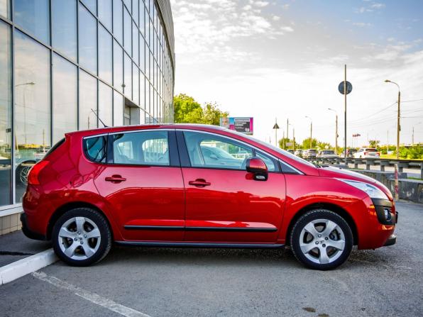 Peugeot 3008 I с пробегом 2012 года, цена 1 048 000 рублей, 66966 км, внедорожник, Автокод Объявления