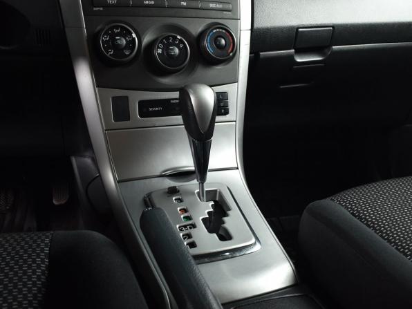Toyota Corolla X (E140 E150) Рестайлинг с пробегом 2013 года, цена 1 249 999 рублей, 181000 км, седан, Автокод Объявления