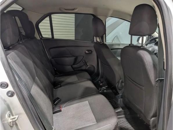 Renault Logan II Рестайлинг с пробегом 2019 года, цена 999 000 рублей, 87137 км, седан, Автокод Объявления