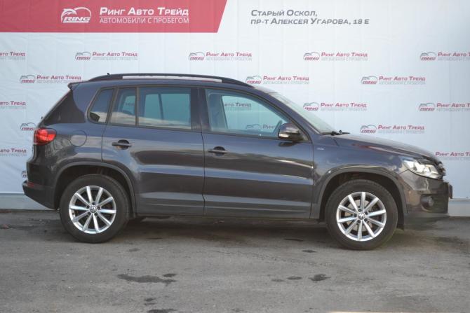 Volkswagen Tiguan I Рестайлинг с пробегом 2016 года, цена 1 800 000 рублей, 159019 км, внедорожник, Автокод Объявления