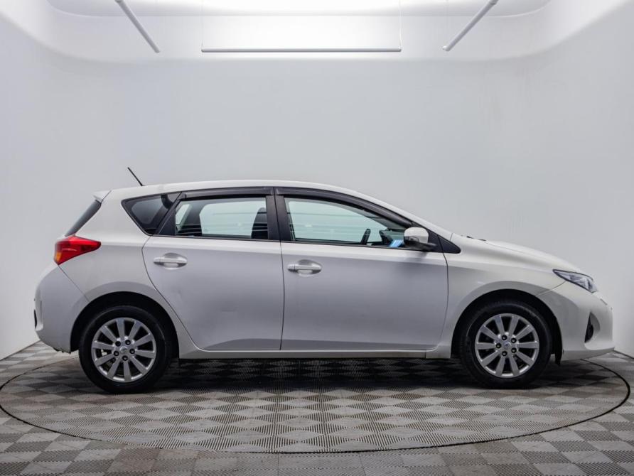 Toyota Auris II Москва  - изображение 6
