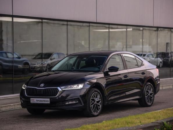 Skoda Octavia IV (A8) с пробегом 2021 года, цена 2 399 000 рублей, 122000 км, лифтбек, Автокод Объявления