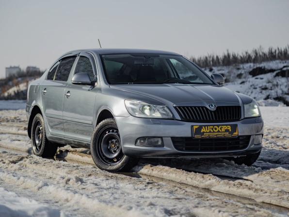 Skoda Octavia II (A5) Рестайлинг с пробегом 2012 года, цена 799 000 рублей, 236000 км, лифтбек, Автокод Объявления