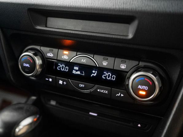 Mazda Axela III с пробегом 2014 года, цена 1 250 500 рублей, 102703 км, хэтчбек, Автокод Объявления