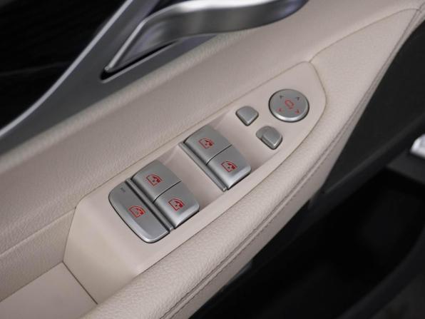 BMW 7 серии VI (G11/G12) с пробегом 2017 года, цена 4 300 000 рублей, 111798 км, седан, Автокод Объявления