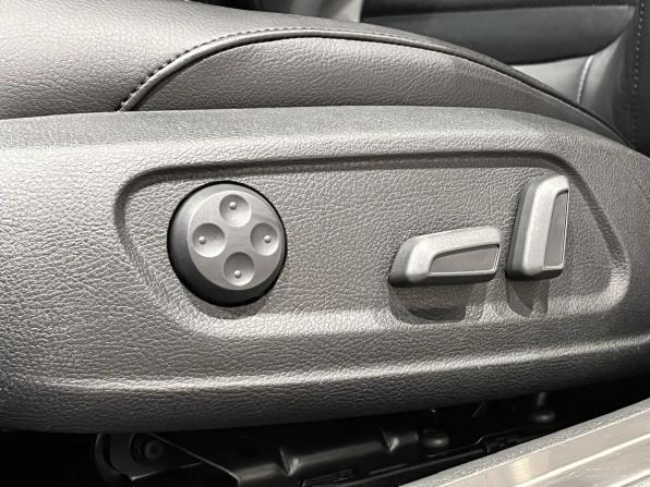 Volkswagen Passat B7 с пробегом 2011 года, цена 1 095 000 рублей, 123071 км, универсал, Автокод Объявления