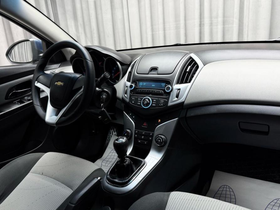 Chevrolet Cruze I Рестайлинг Ижевск  - изображение 10