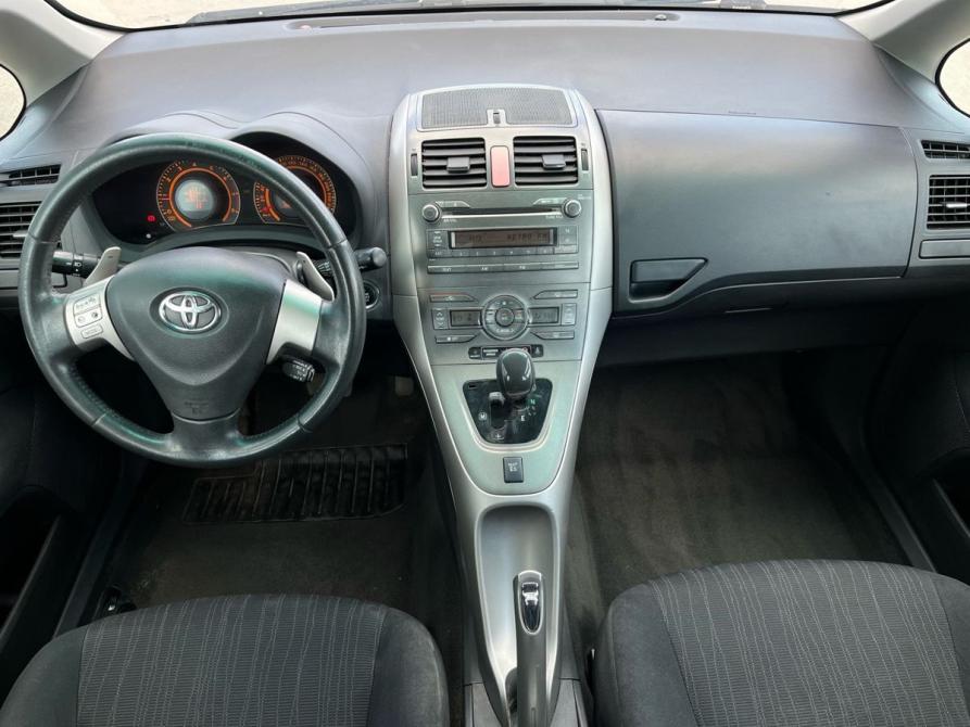 Toyota Auris I Калуга  - изображение 9