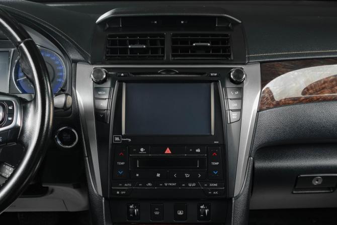 Toyota Camry VII (XV50) Рестайлинг с пробегом 2015 года, цена 2 079 000 рублей, 194000 км, седан, Автокод Объявления