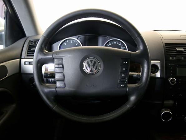 Volkswagen Touareg I Рестайлинг с пробегом 2007 года, цена 795 000 рублей, 290581 км, внедорожник, Автокод Объявления