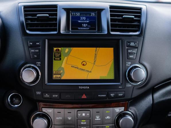 Toyota Highlander II (XU40) Рестайлинг с пробегом 2011 года, цена 2 299 000 рублей, 143033 км, внедорожник, Автокод Объявления