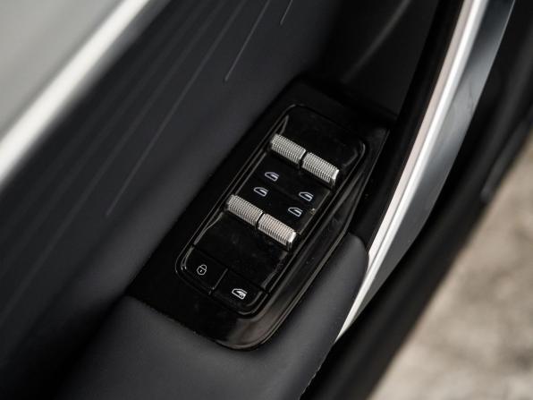 Geely Atlas II с пробегом 2024 года, цена 2 980 000 рублей, 27000 км, внедорожник, Автокод Объявления