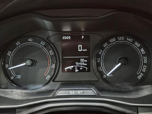 Skoda Rapid II с пробегом 2020 года, цена 1 370 000 рублей, 75459 км, лифтбек, Автокод Объявления
