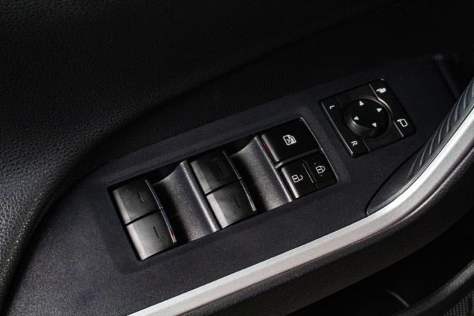 Toyota RAV4 V (XA50) с пробегом 2022 года, цена 4 529 000 рублей, 61200 км, внедорожник, Автокод Объявления