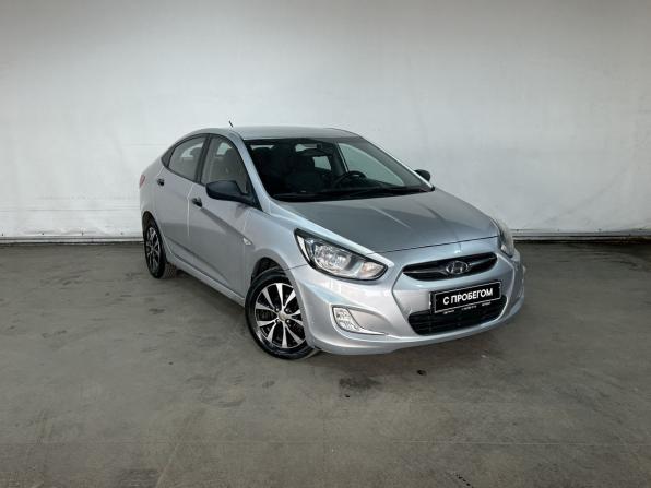 Hyundai Solaris I с пробегом 2013 года, цена 690 000 рублей, 200058 км, седан, Автокод Объявления