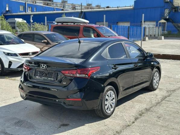 Hyundai Solaris II с пробегом 2018 года, цена 1 179 000 рублей, 136005 км, седан, Автокод Объявления