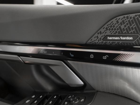BMW 5 серии VIII (G60/G61/G68) с пробегом 2024 года, цена 8 950 000 рублей, 17793 км, седан, Автокод Объявления