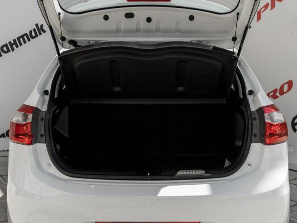 Kia Rio III с пробегом 2014 года, цена 745 000 рублей, 227875 км, хэтчбек, Автокод Объявления