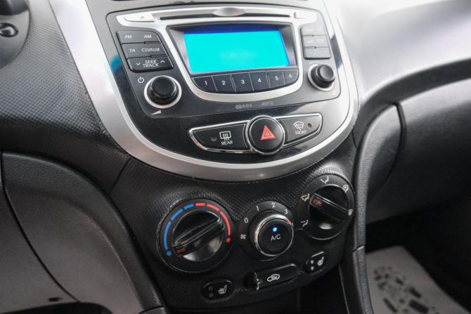 Hyundai Solaris I с пробегом 2012 года, цена 829 000 рублей, 159260 км, седан, Автокод Объявления